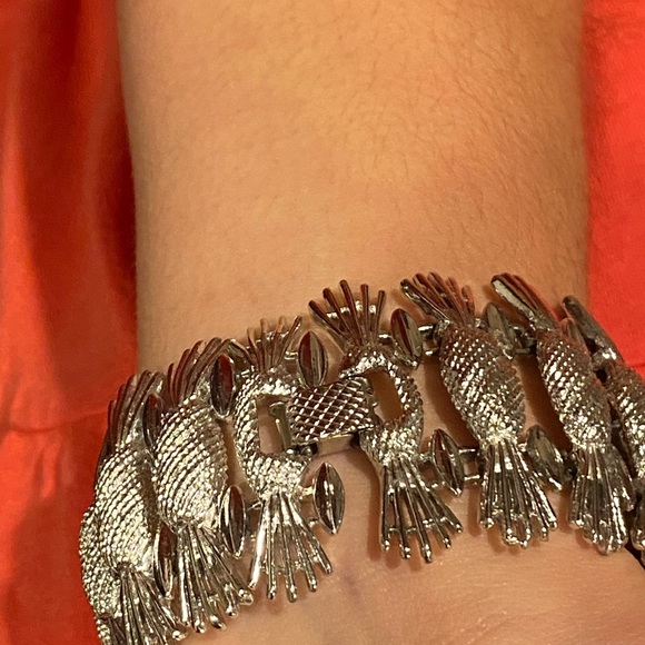 Sarah Coventry Pineapple Bracelet - Picture 5 of 5